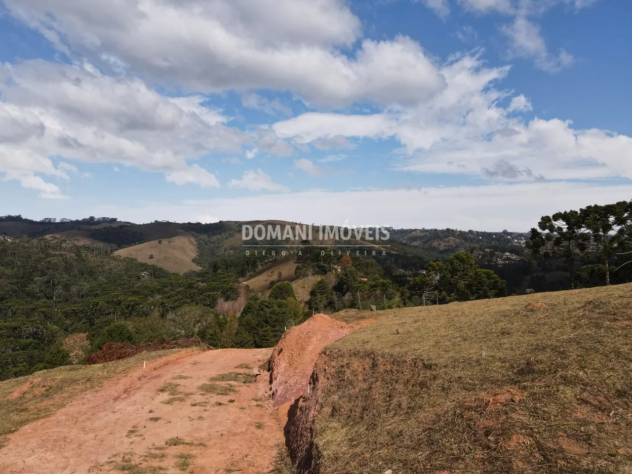 Casa à venda de 1.000 m² em Campos do Jordão, SP, Brasil