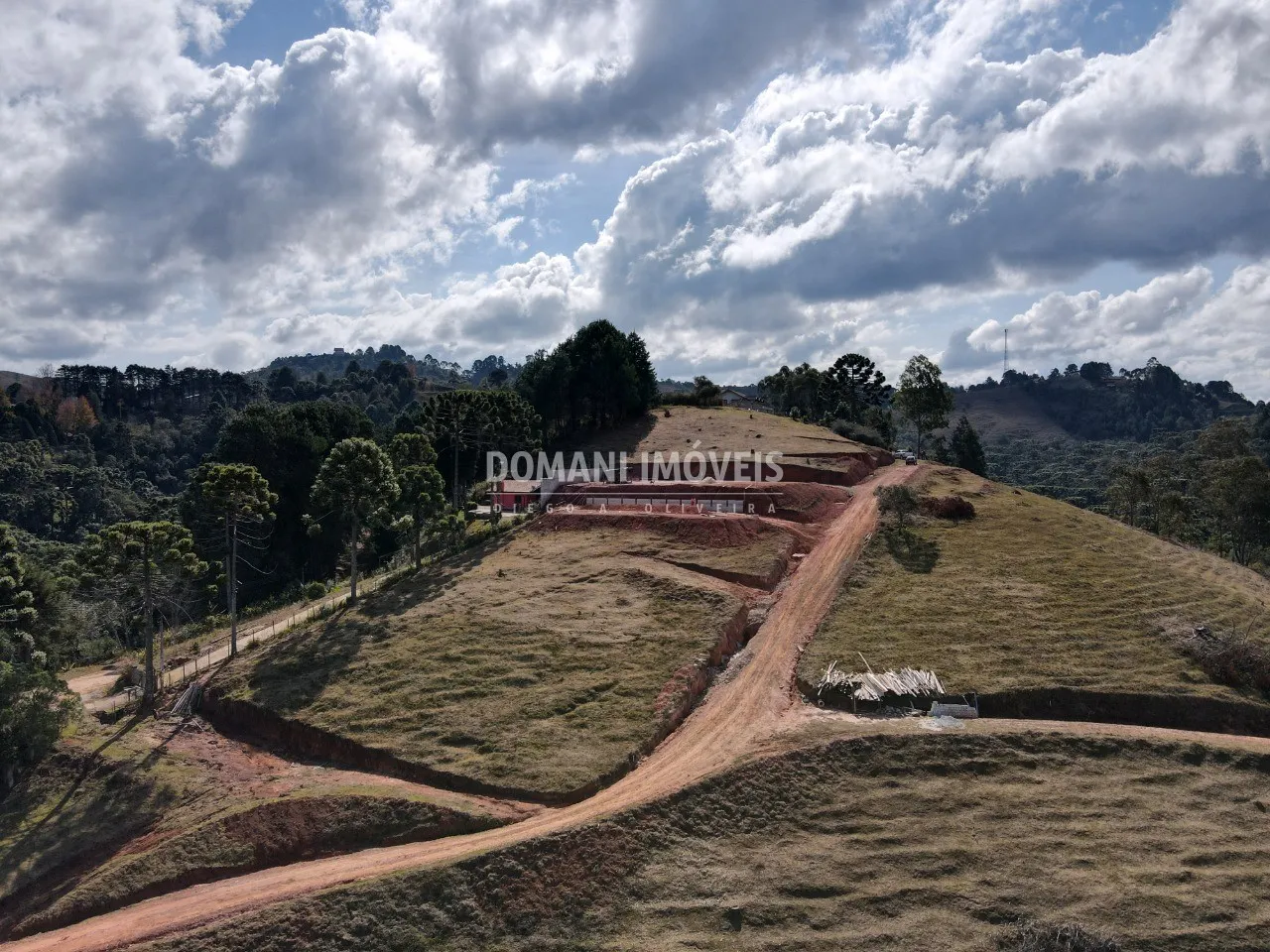 Casa à venda de 1.000 m² em Campos do Jordão, SP, Brasil