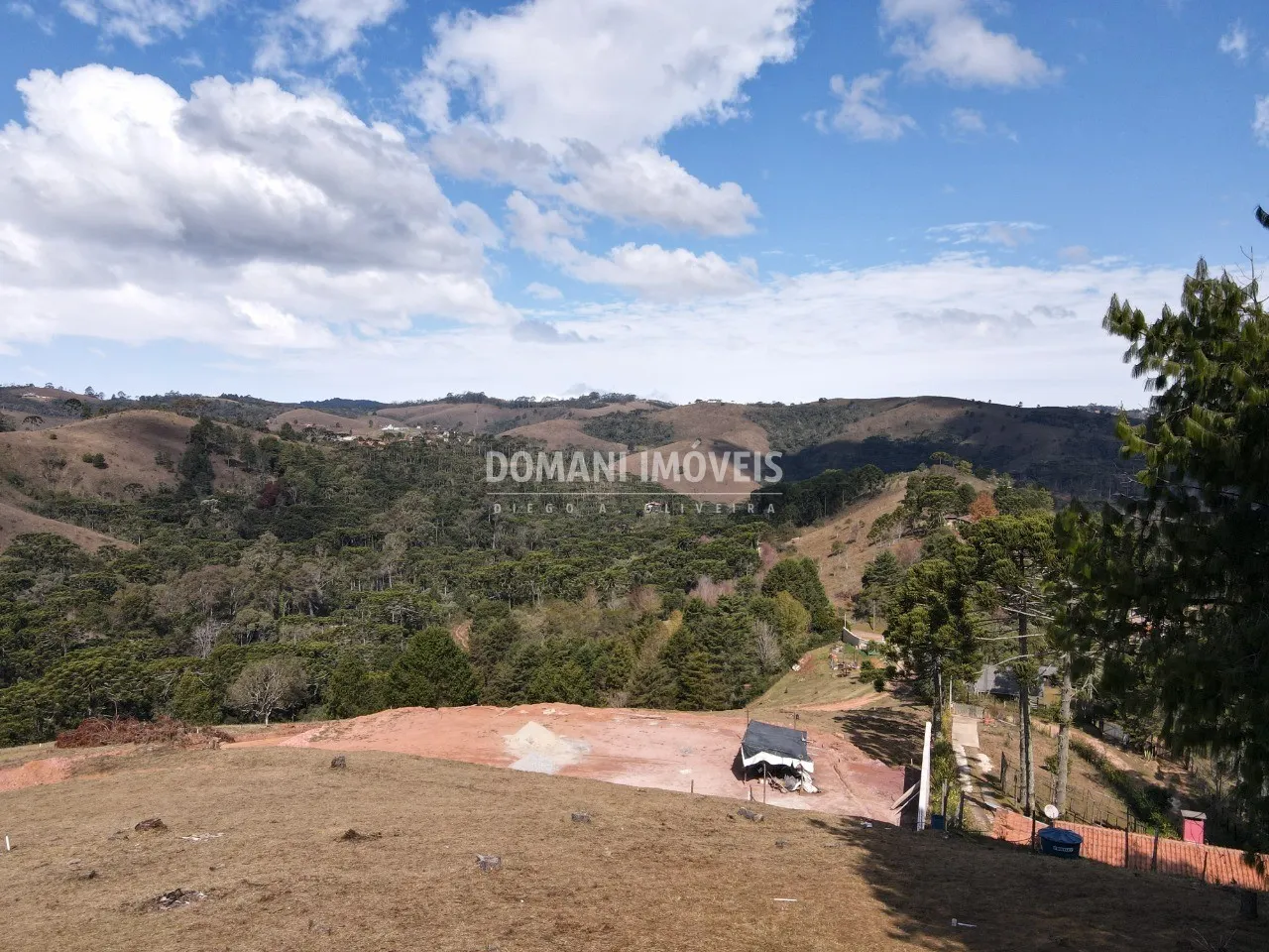 Casa à venda de 1.000 m² em Campos do Jordão, SP, Brasil