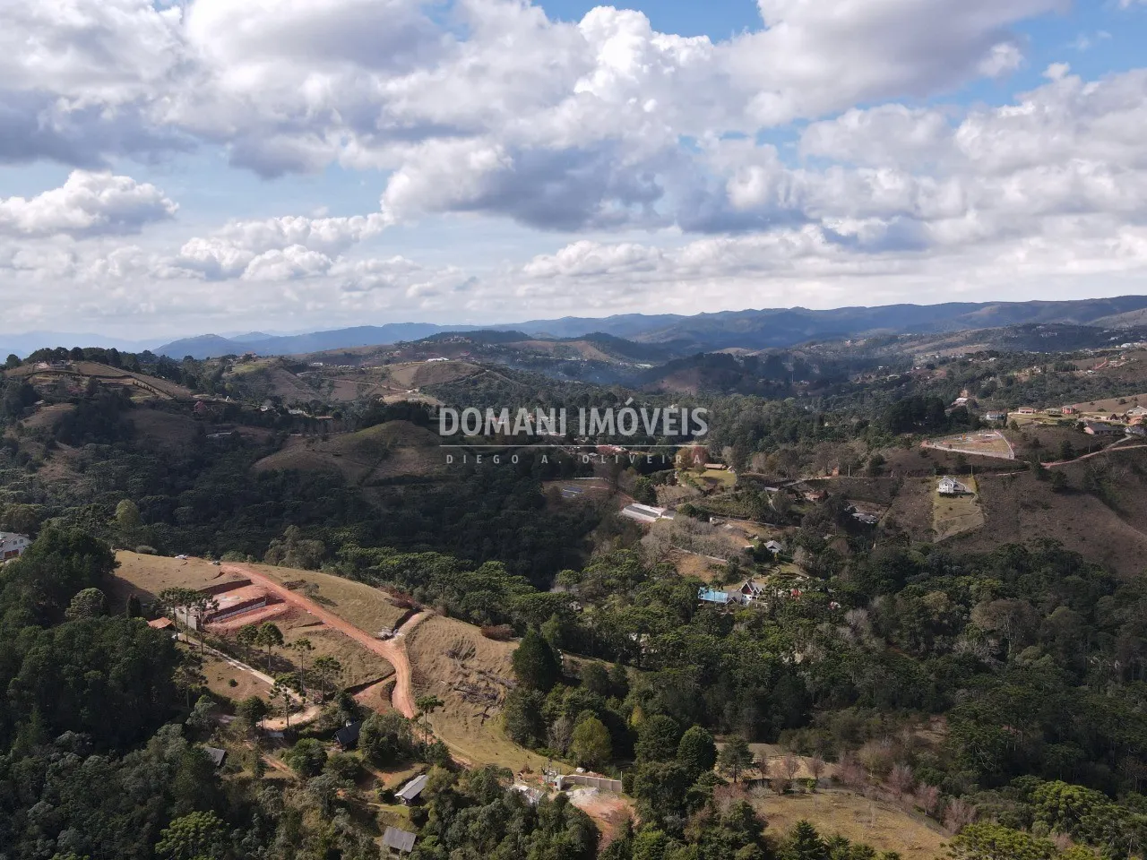 Casa à venda de 1.000 m² em Campos do Jordão, SP, Brasil