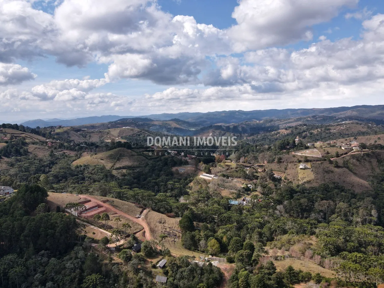 Casa à venda de 1.000 m² em Campos do Jordão, SP, Brasil