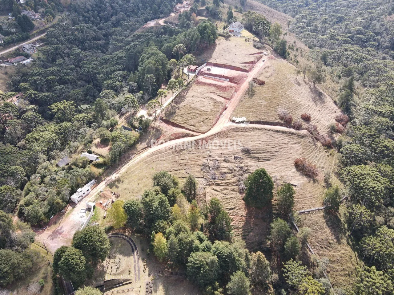 Casa à venda de 1.000 m² em Campos do Jordão, SP, Brasil