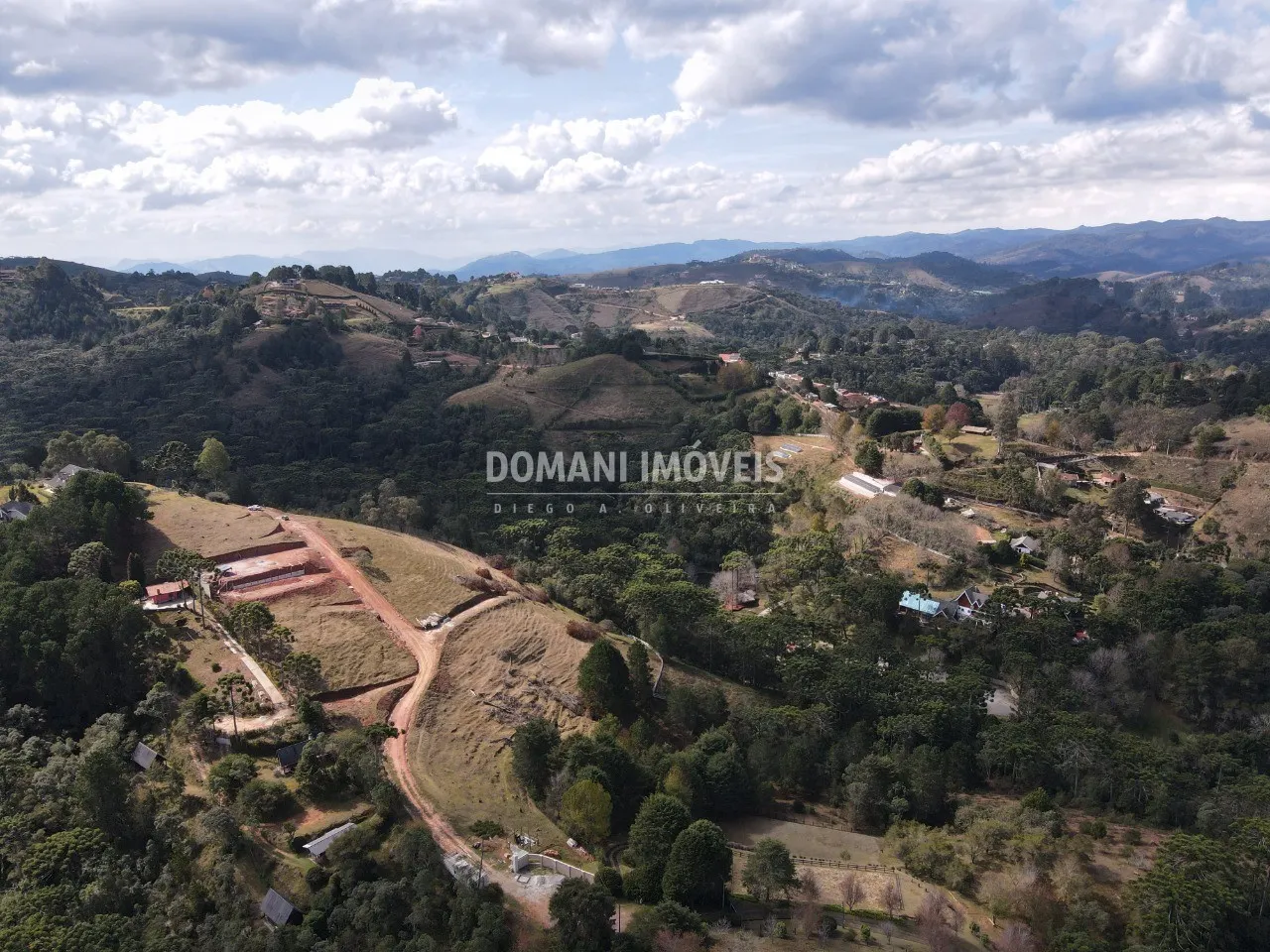 Casa à venda de 1.000 m² em Campos do Jordão, SP, Brasil