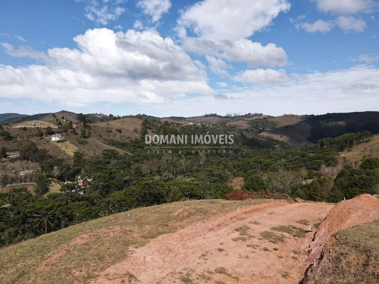Casa à venda de 1.000 m² em Campos do Jordão, SP, Brasil