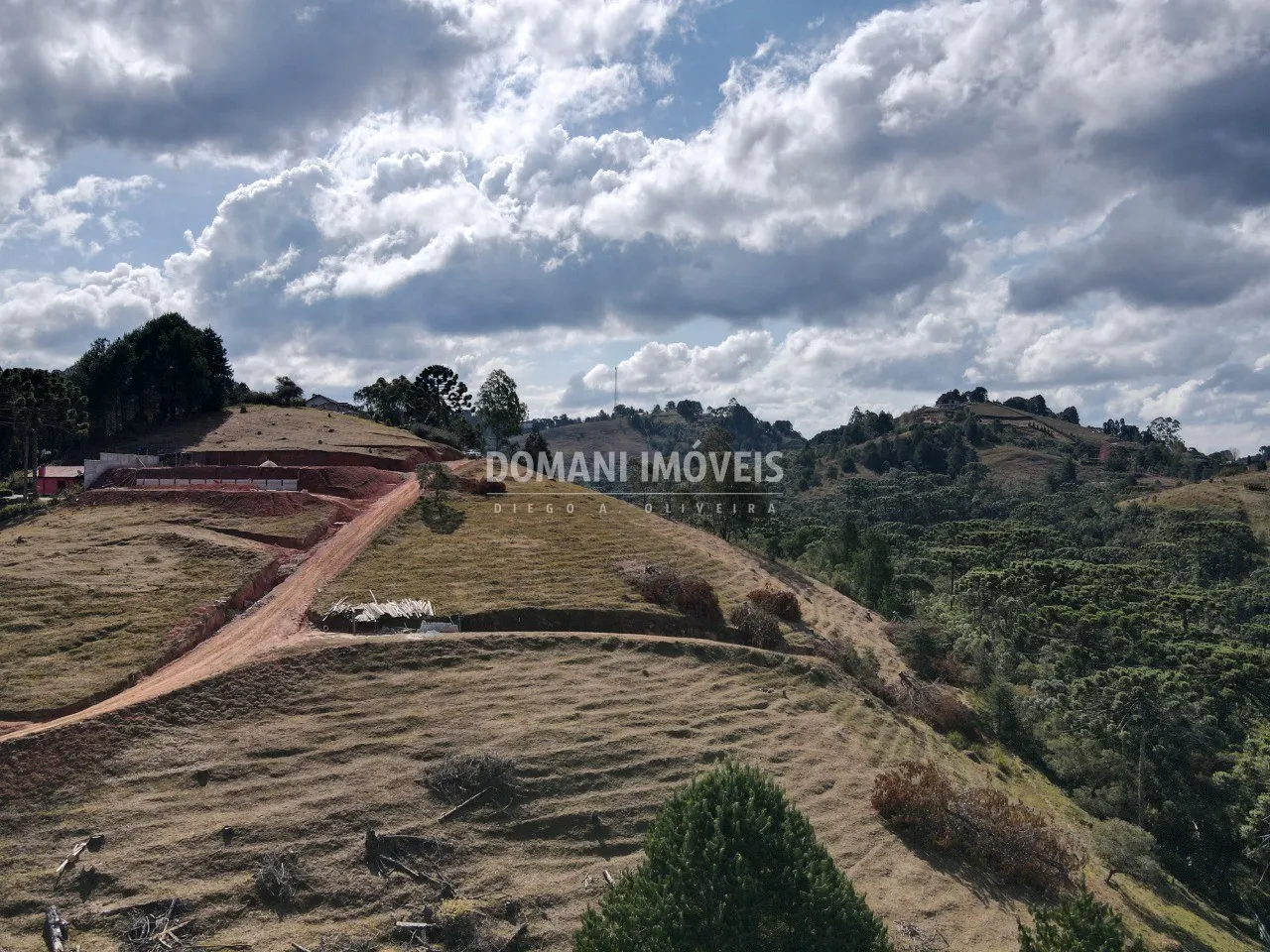 Casa à venda de 1.000 m² em Campos do Jordão, SP, Brasil