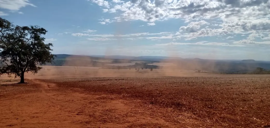 Fazenda à venda e para Arrendar de 733 ha em Altinópolis, SP, Brasil