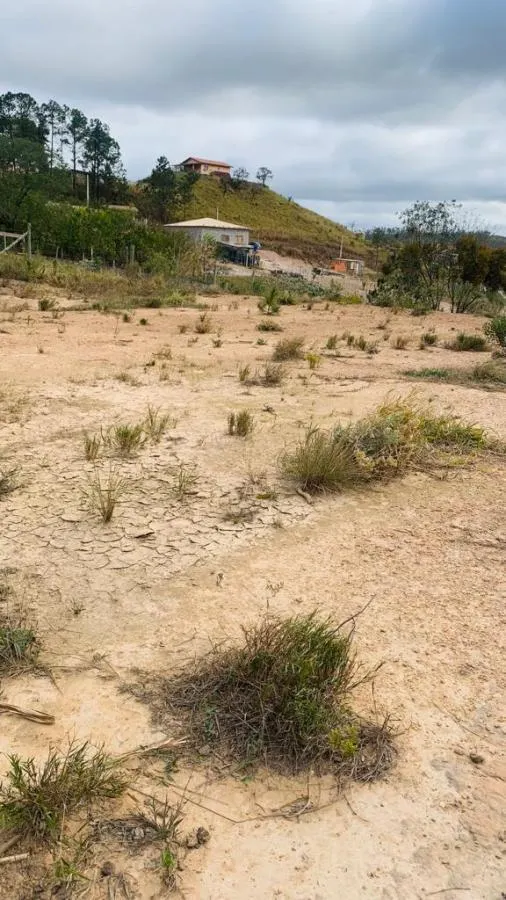 Terreno à venda de 1.300 m² em Mairinque, SP, Brasil