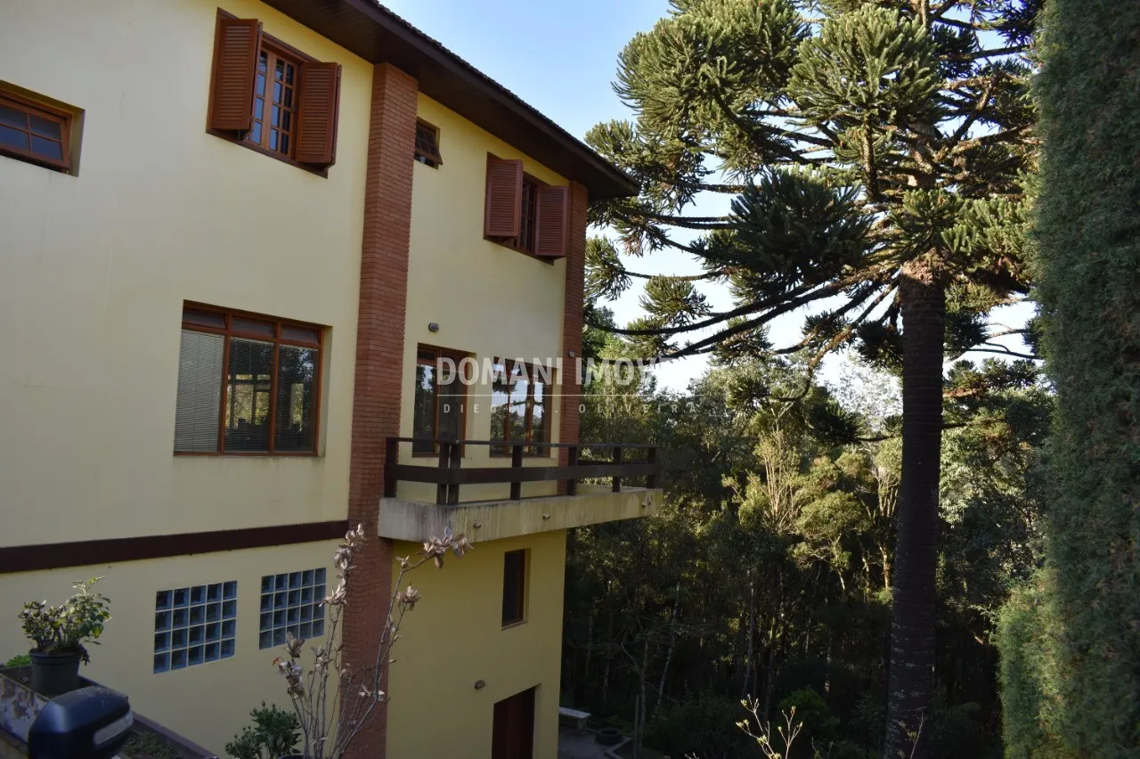 House for sale and to rent of 1,120 m² in Campos do Jordão, SP, Brazil