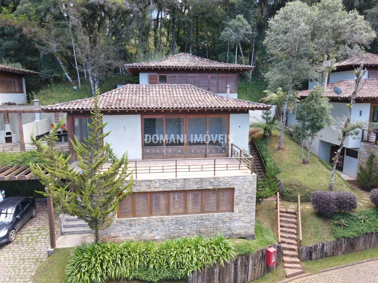 Casa à venda de 1.305 m² em Campos do Jordão, SP, Brasil