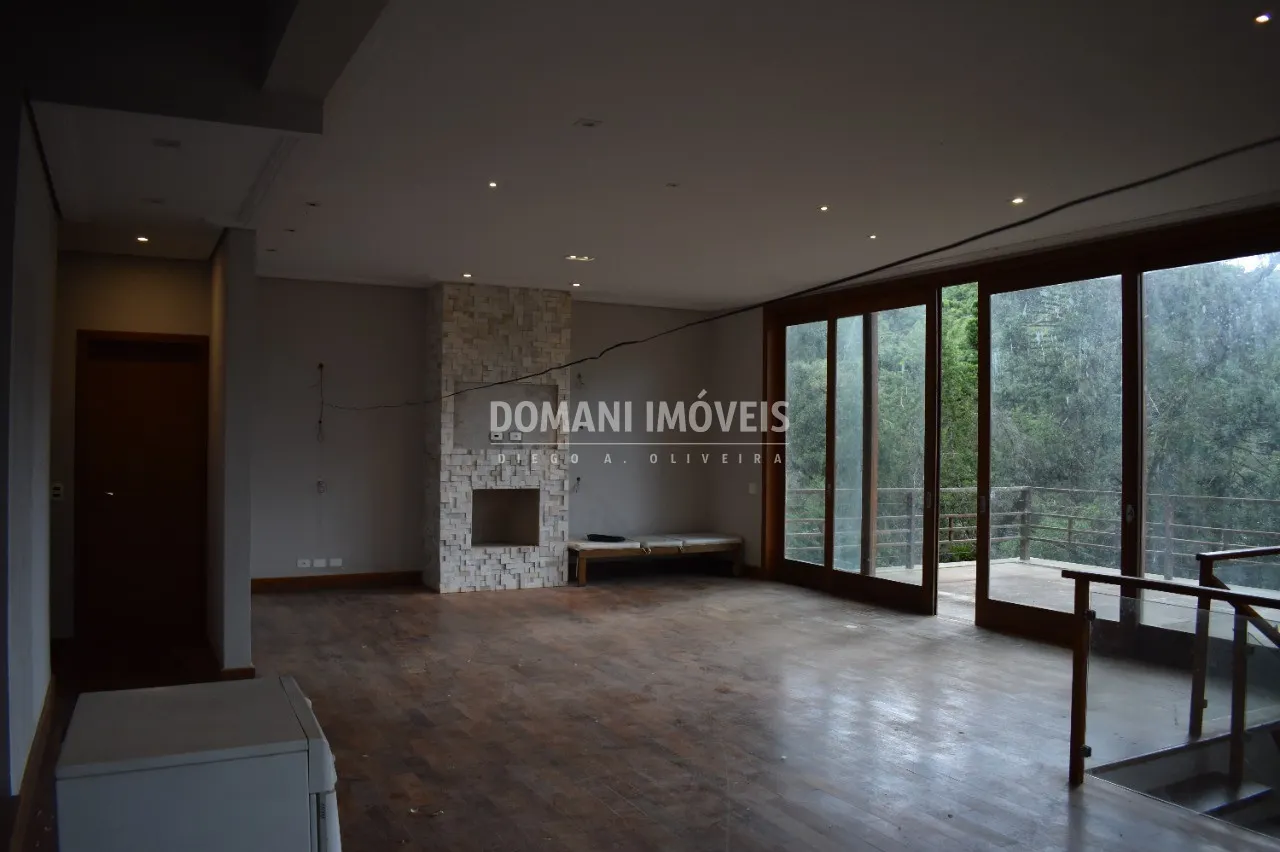 Casa à venda de 1.305 m² em Campos do Jordão, SP, Brasil