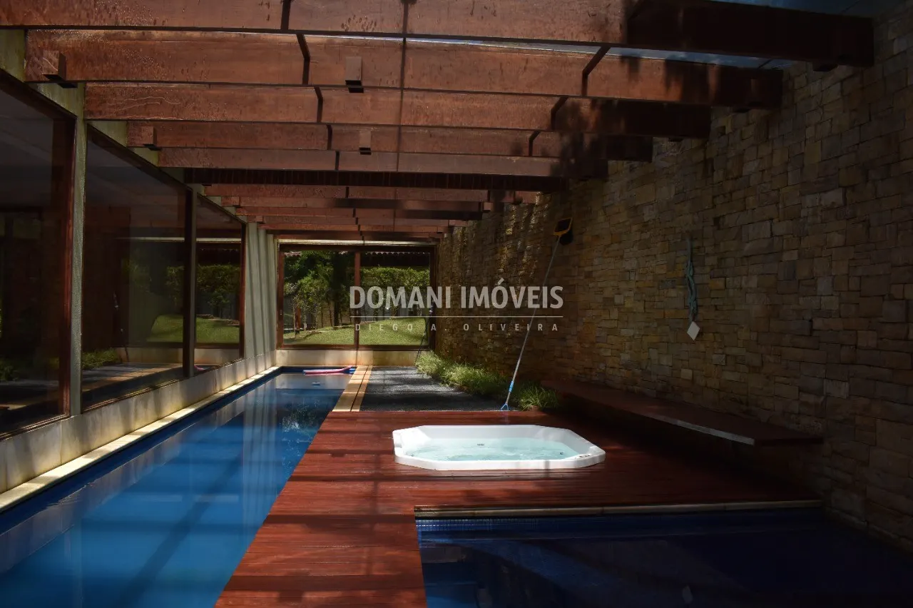 Casa à venda de 1.305 m² em Campos do Jordão, SP, Brasil