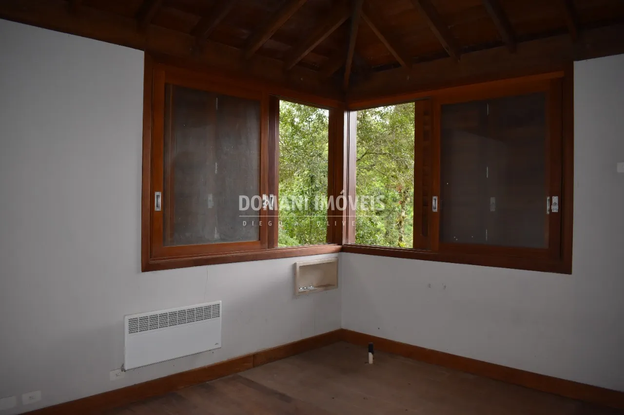 Casa à venda de 1.305 m² em Campos do Jordão, SP, Brasil