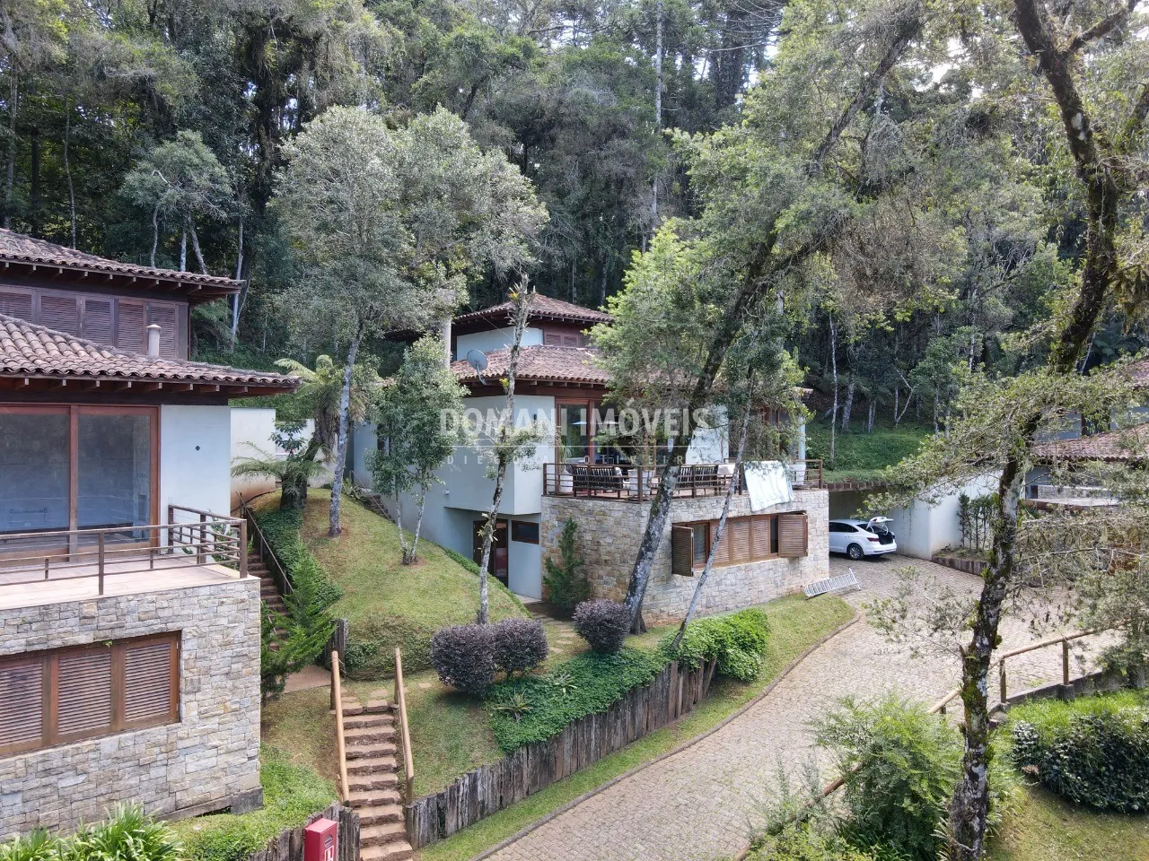 Casa à venda de 1.305 m² em Campos do Jordão, SP, Brasil