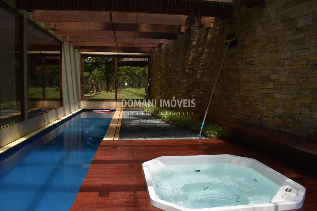 Casa à venda de 1.305 m² em Campos do Jordão, SP, Brasil