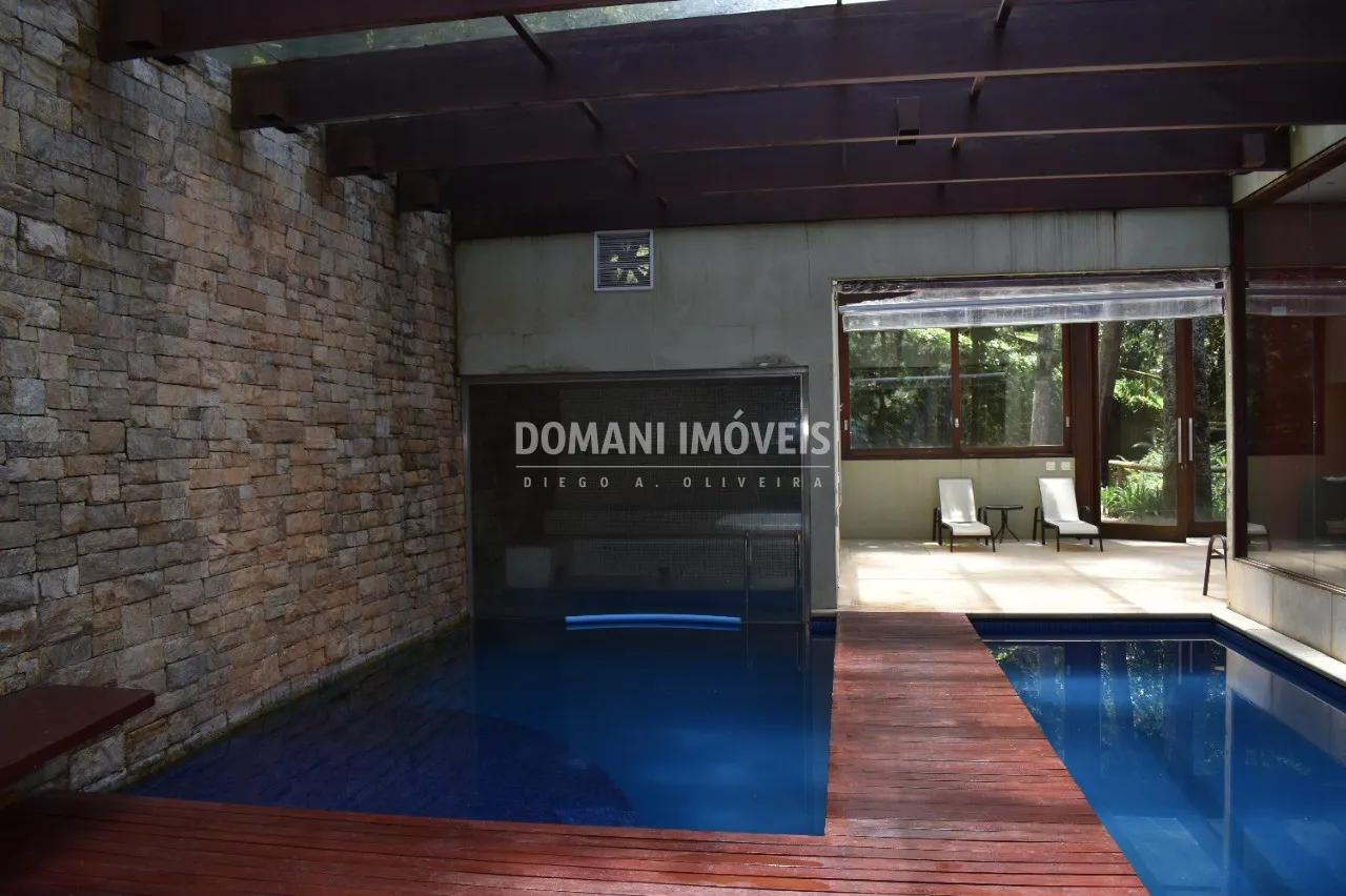 Casa à venda de 1.305 m² em Campos do Jordão, SP, Brasil