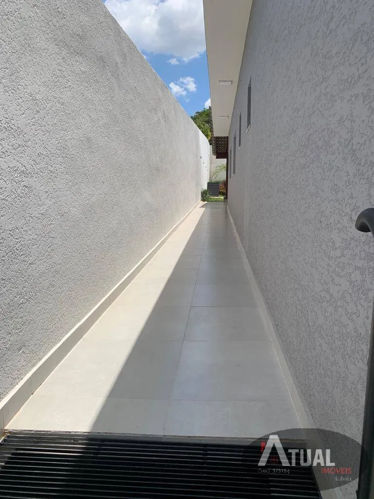 Casa à venda de 364 m² em Atibaia, SP, Brasil