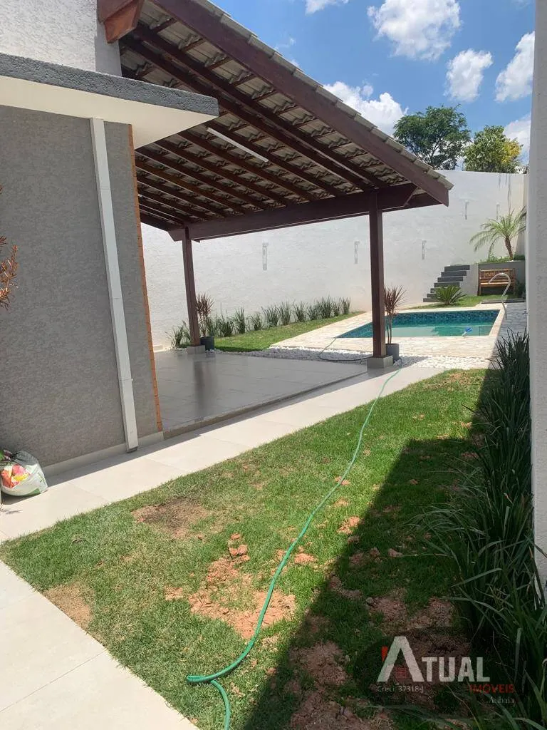 Casa à venda de 364 m² em Atibaia, SP, Brasil