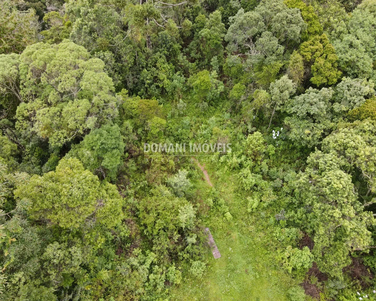 Terreno à venda de 1.580 m² em Campos do Jordão, SP, Brasil