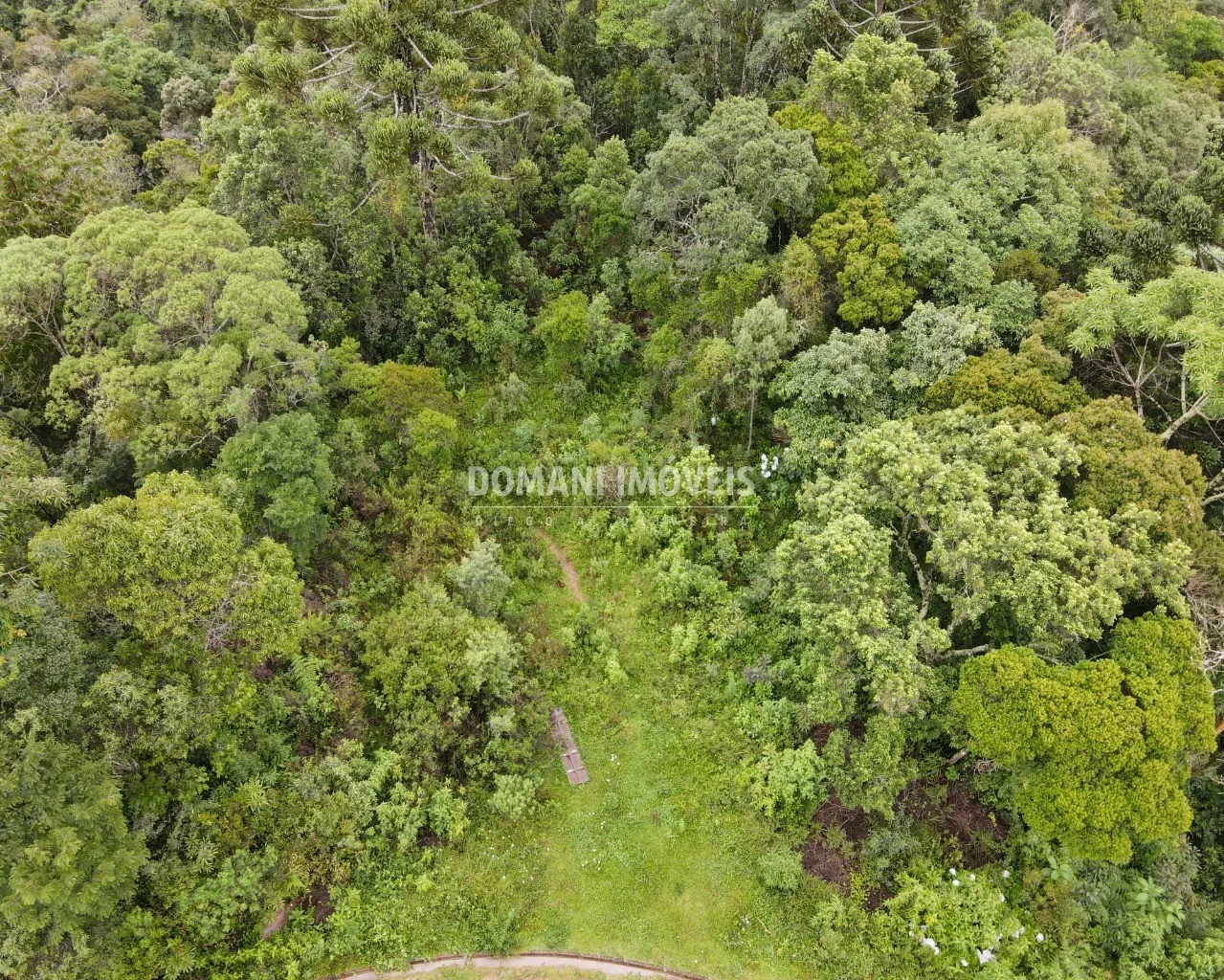 Terreno à venda de 1.580 m² em Campos do Jordão, SP, Brasil
