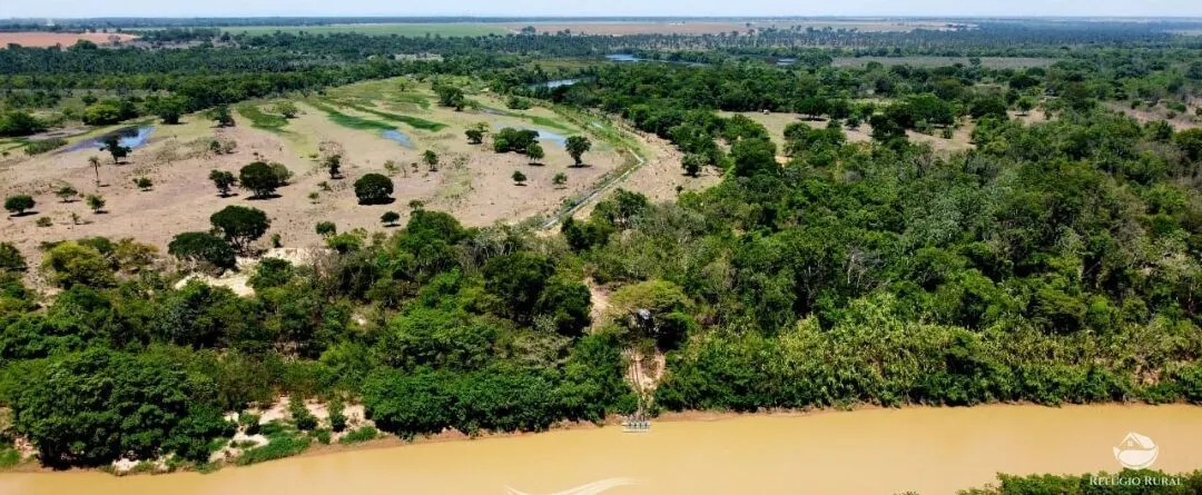 Fazenda à venda de 615 ha em Patos de Minas, MG, Brasil