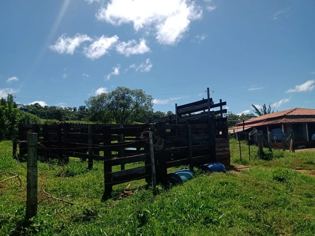 Sítio à venda de 4 ha em Angatuba, SP, Brasil