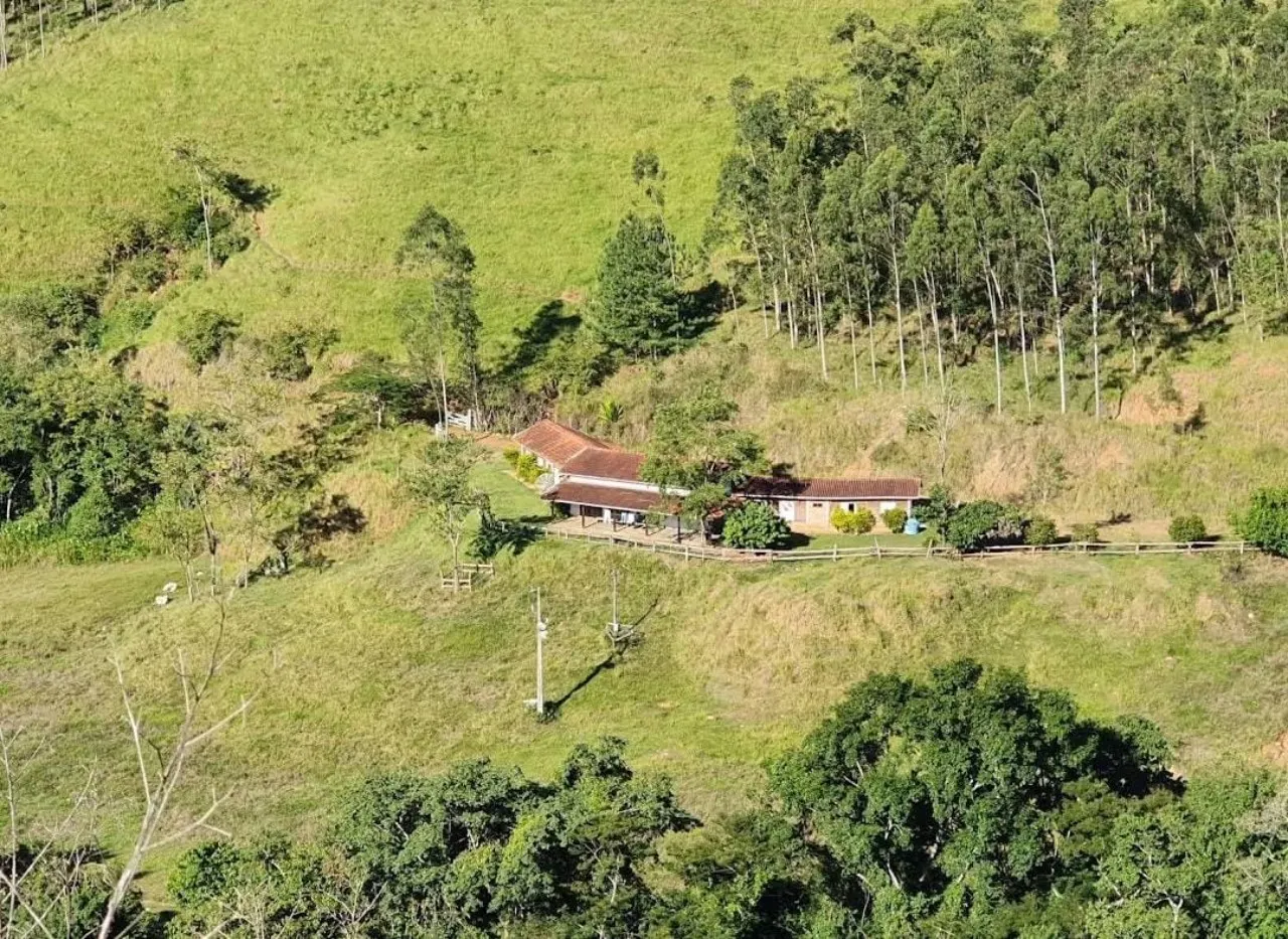 Fazenda à venda de 1.019 ha em Adrianópolis, PR, Brasil