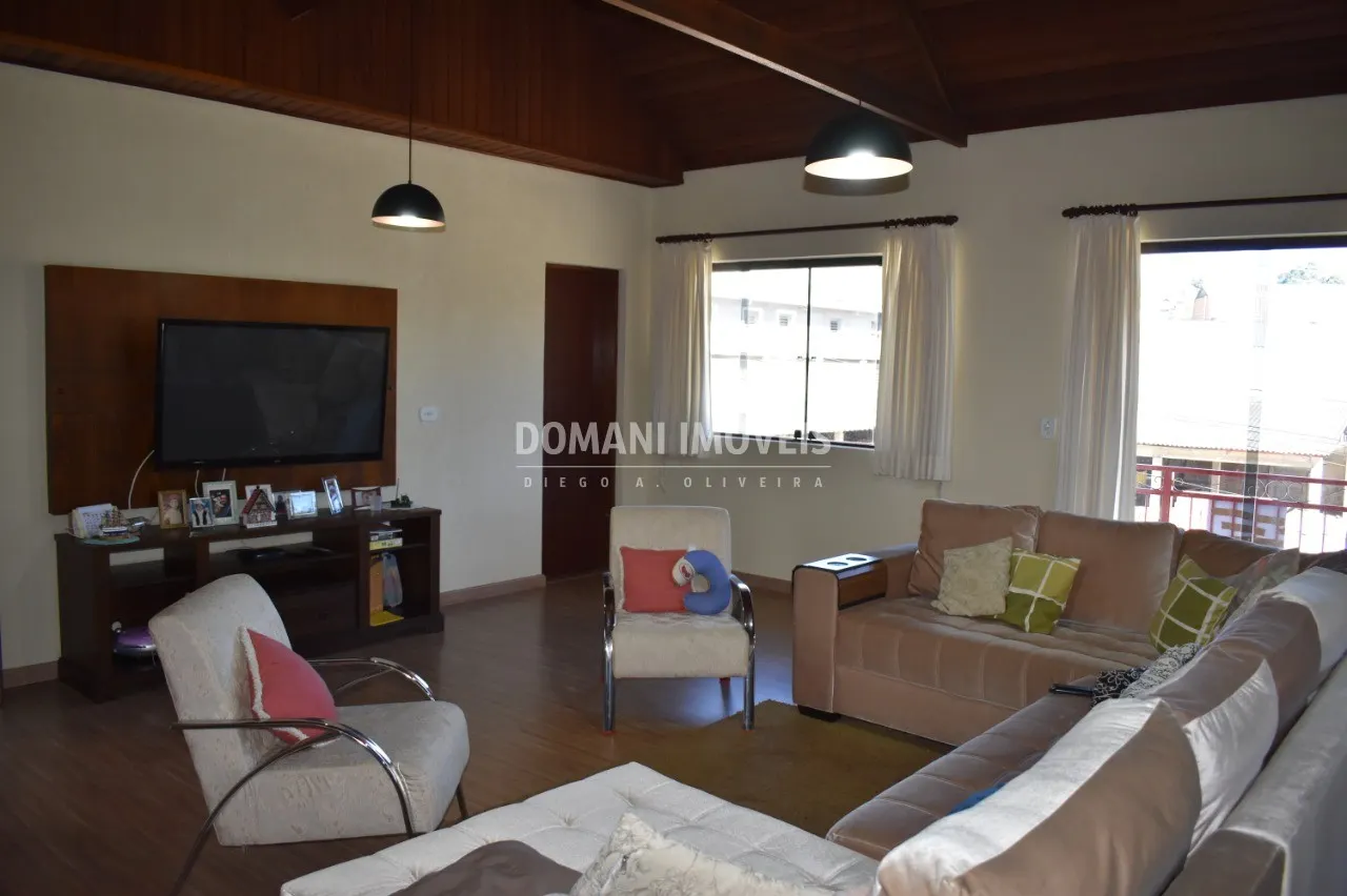 Casa à venda de 250 m² em Campos do Jordão, SP, Brasil