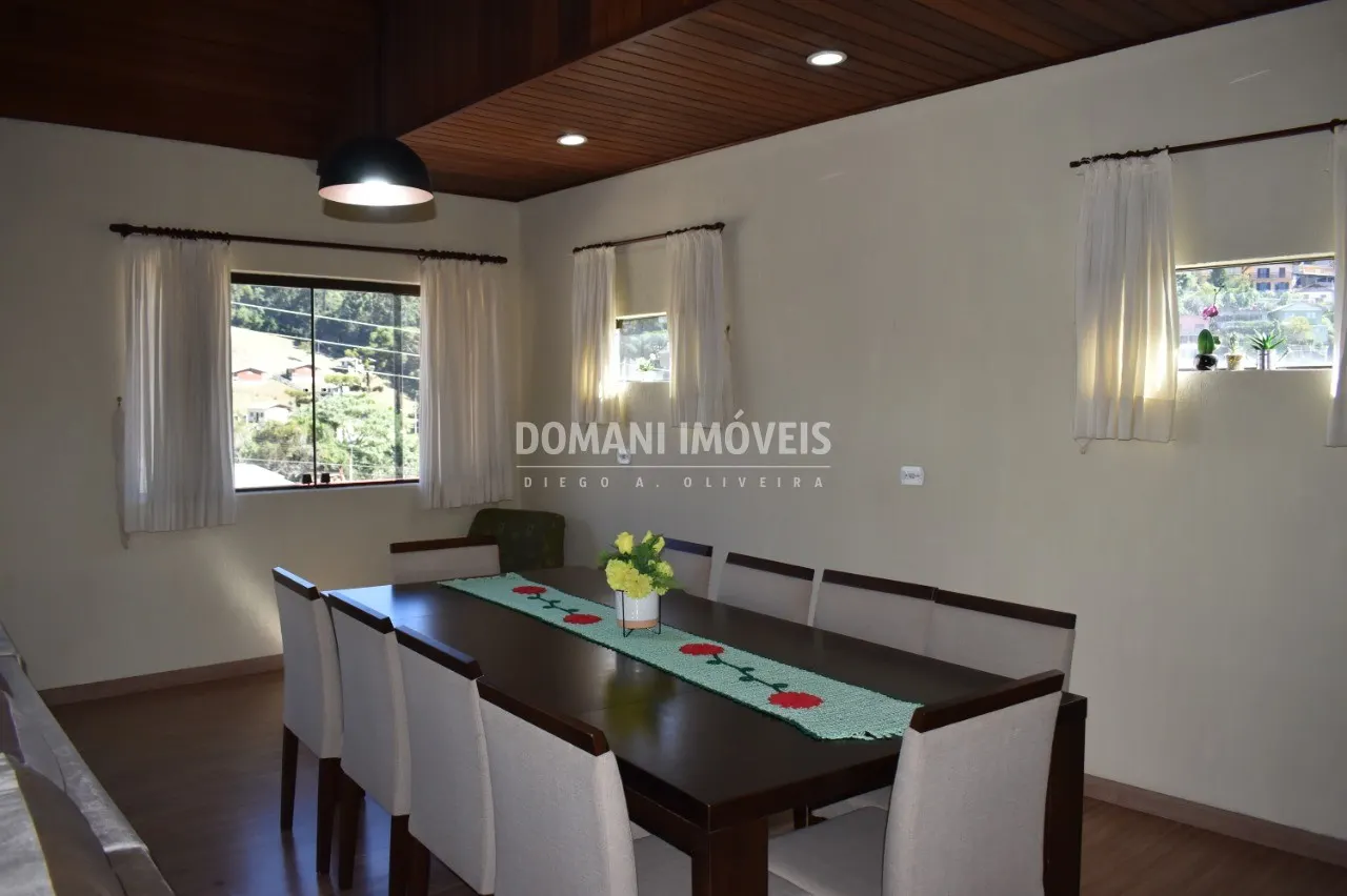 Casa à venda de 250 m² em Campos do Jordão, SP, Brasil