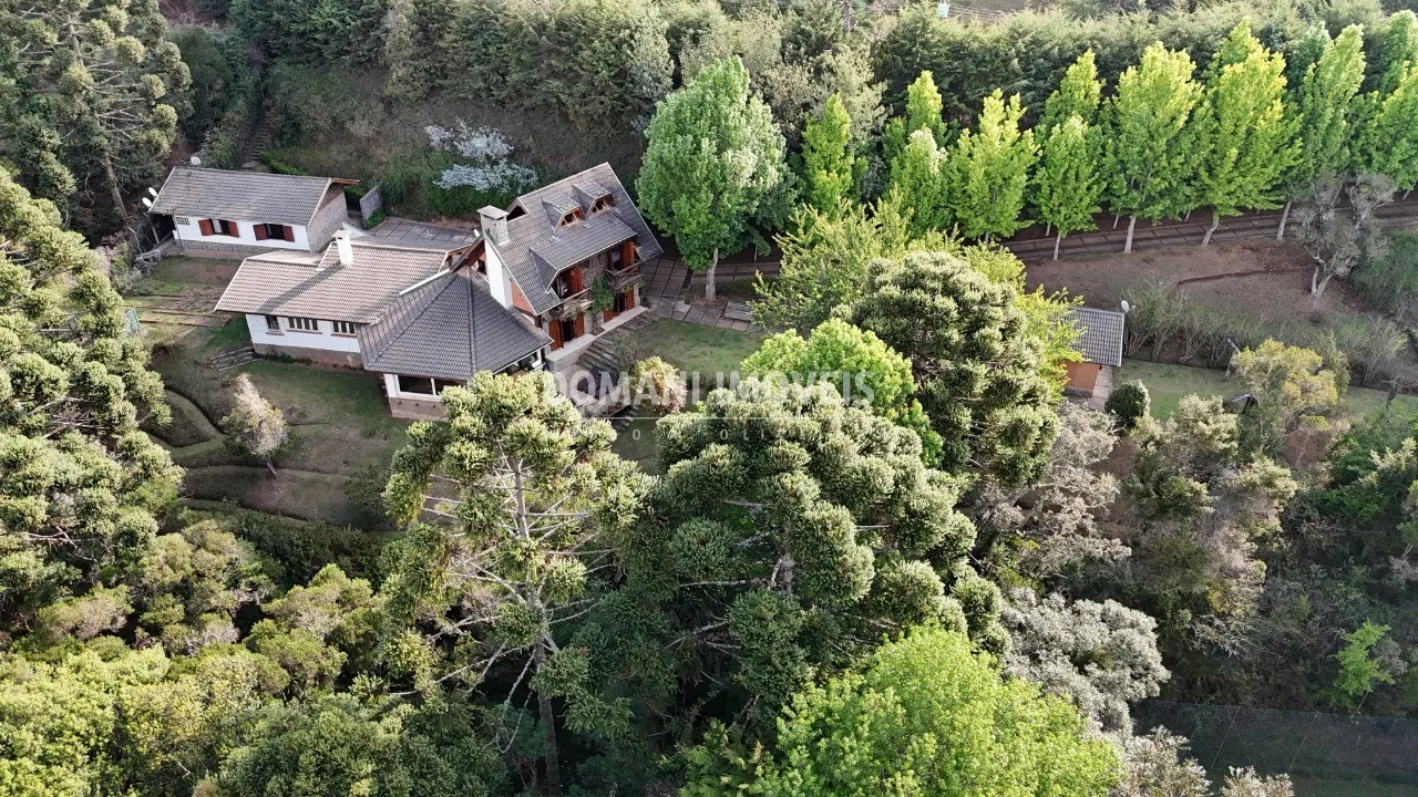 Casa à venda de 7.780 m² em Campos do Jordão, SP, Brasil