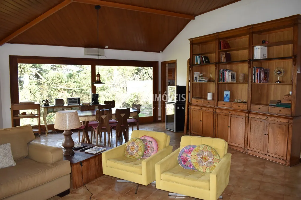Casa à venda de 7.780 m² em Campos do Jordão, SP, Brasil