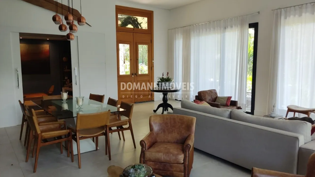 Casa à venda de 5.012 m² em São José dos Campos, SP, Brasil