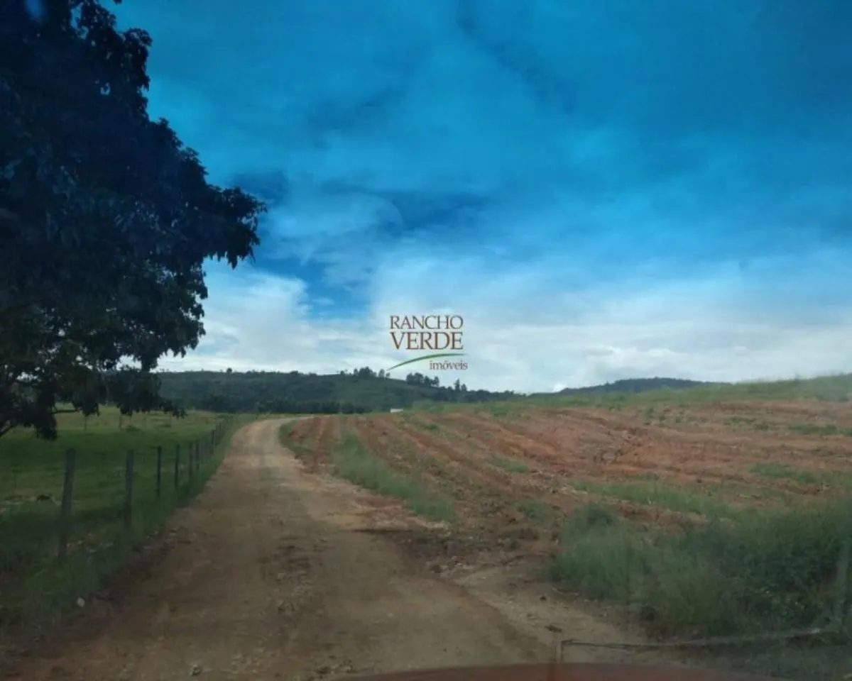 Farm for sale of 605 acres in Divinolândia, SP, Brazil