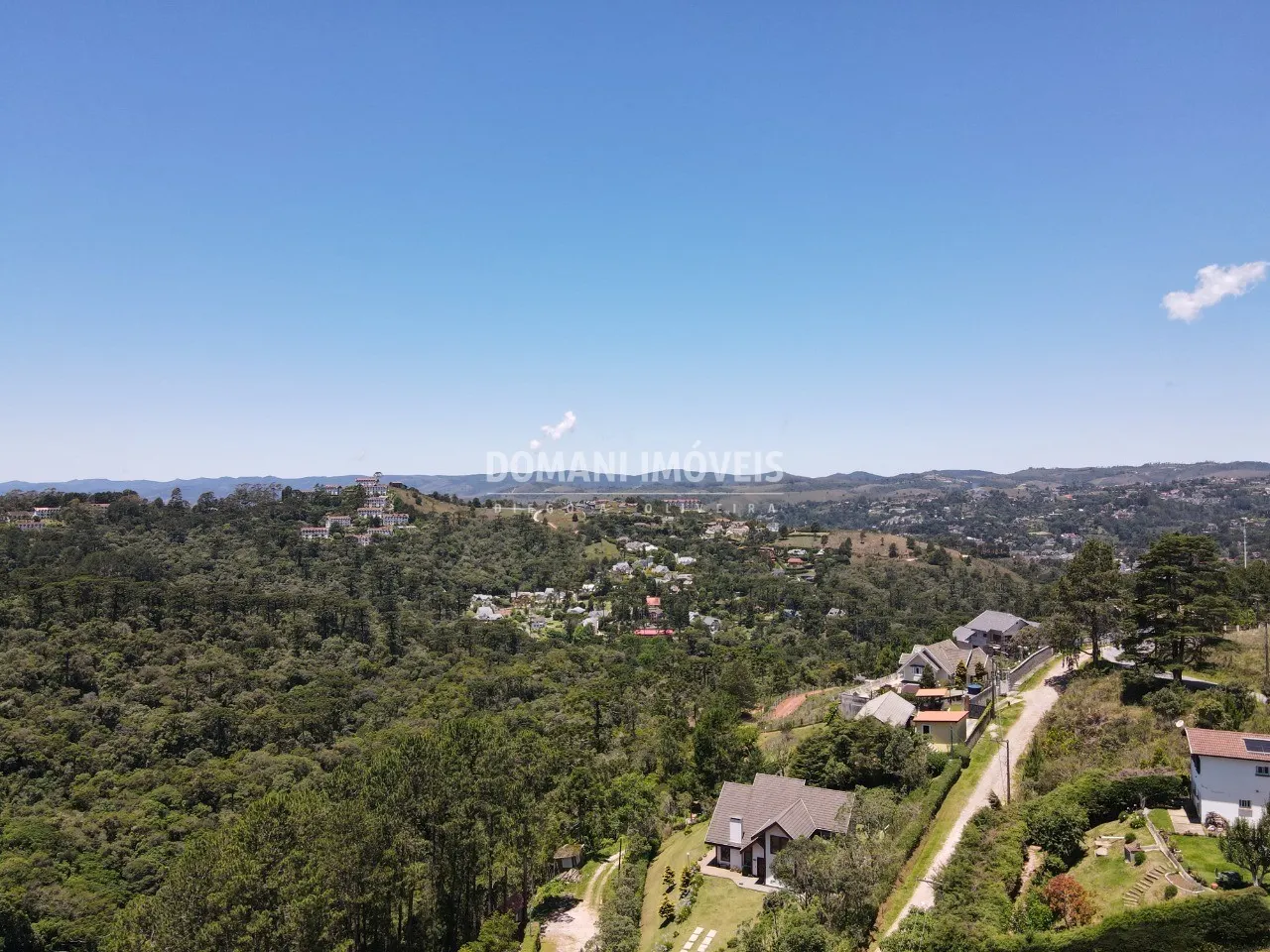 Terreno à venda de 3.540 m² em Campos do Jordão, SP, Brasil