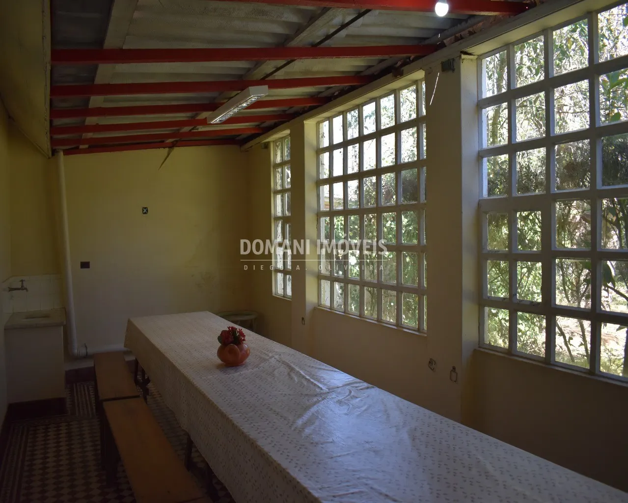 Casa à venda de 3.550 m² em Campos do Jordão, SP, Brasil
