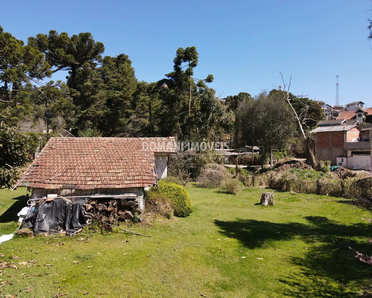 Casa à venda de 3.550 m² em Campos do Jordão, SP, Brasil