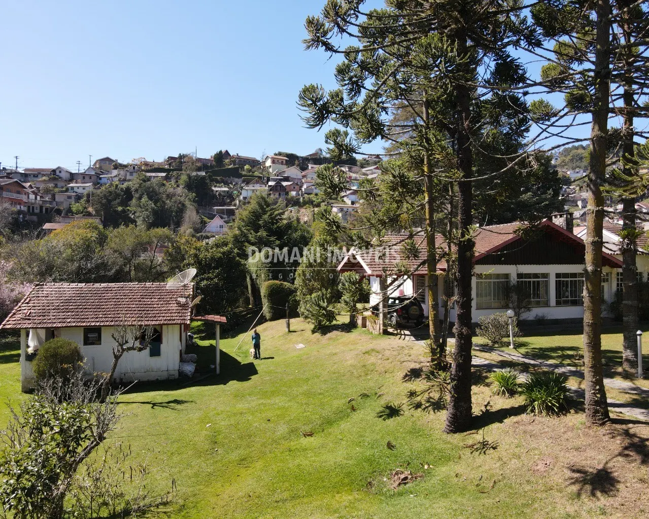 Casa à venda de 3.550 m² em Campos do Jordão, SP, Brasil
