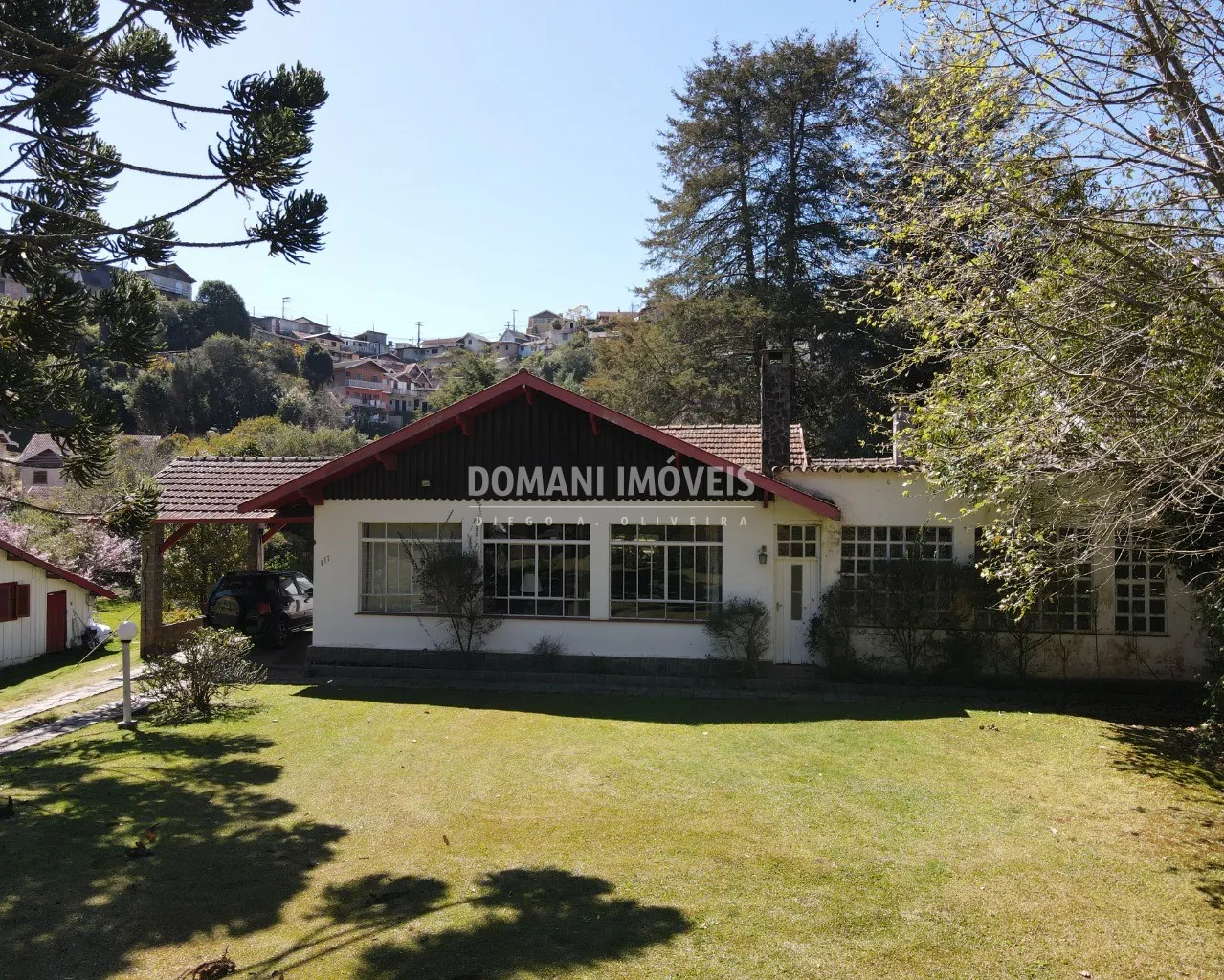 Casa à venda de 3.550 m² em Campos do Jordão, SP, Brasil