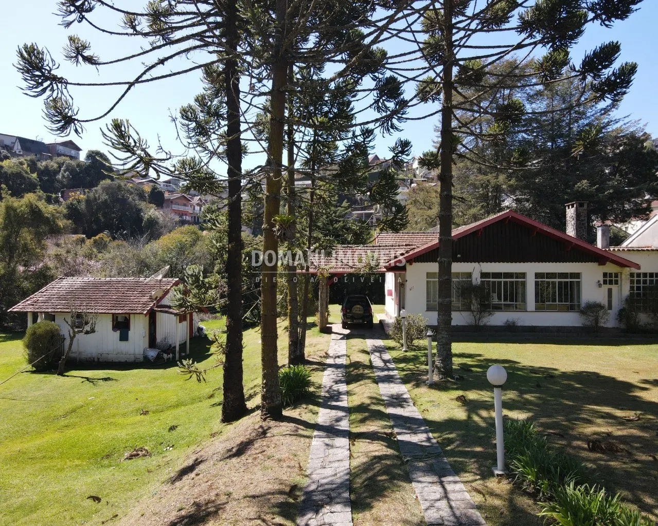 Casa à venda de 3.550 m² em Campos do Jordão, SP, Brasil
