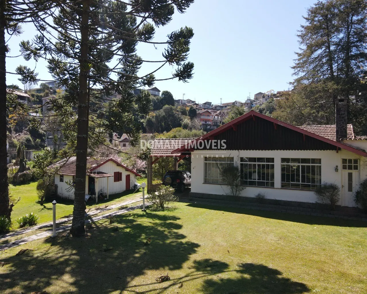 Casa à venda de 3.550 m² em Campos do Jordão, SP, Brasil