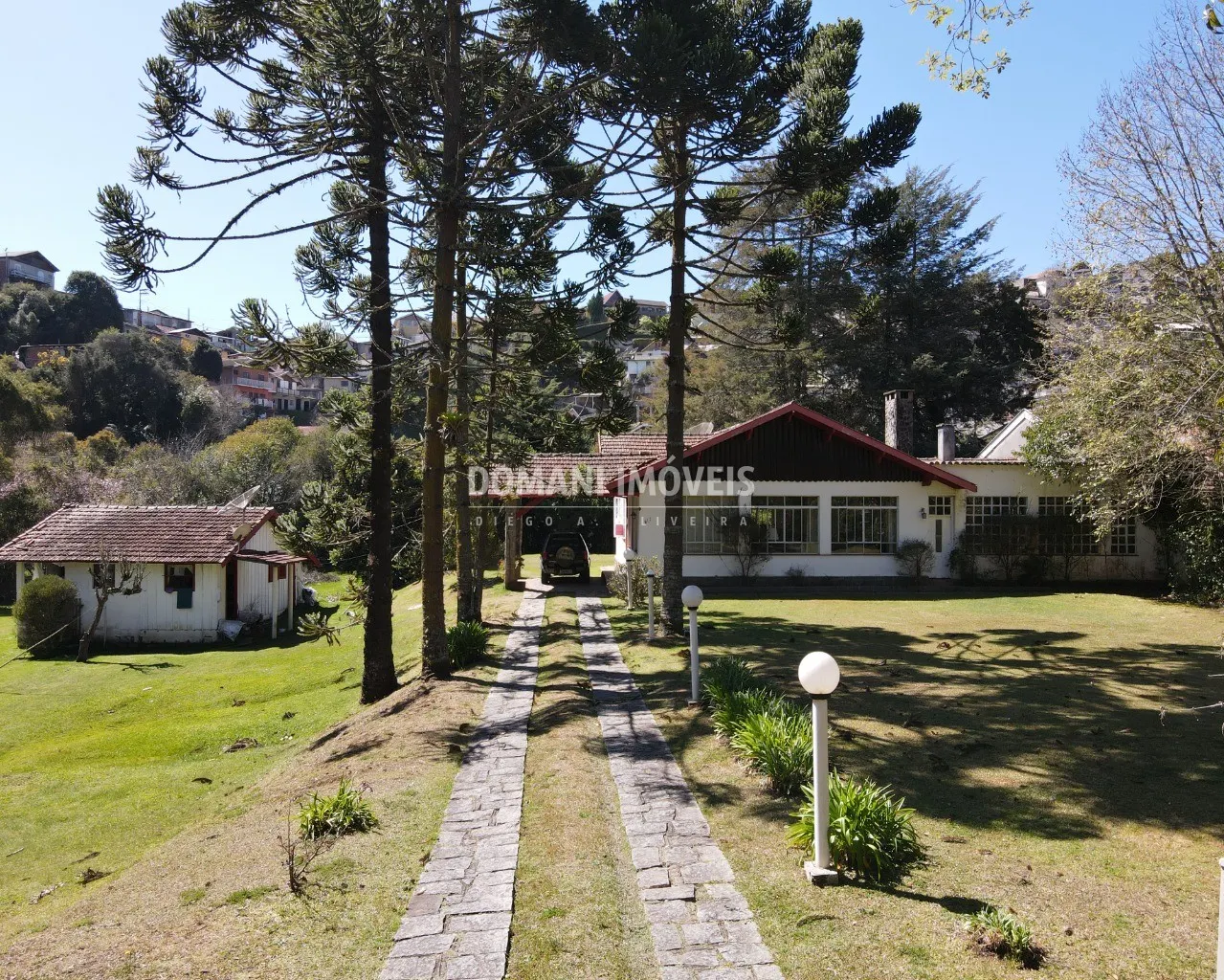 Casa à venda de 3.550 m² em Campos do Jordão, SP, Brasil