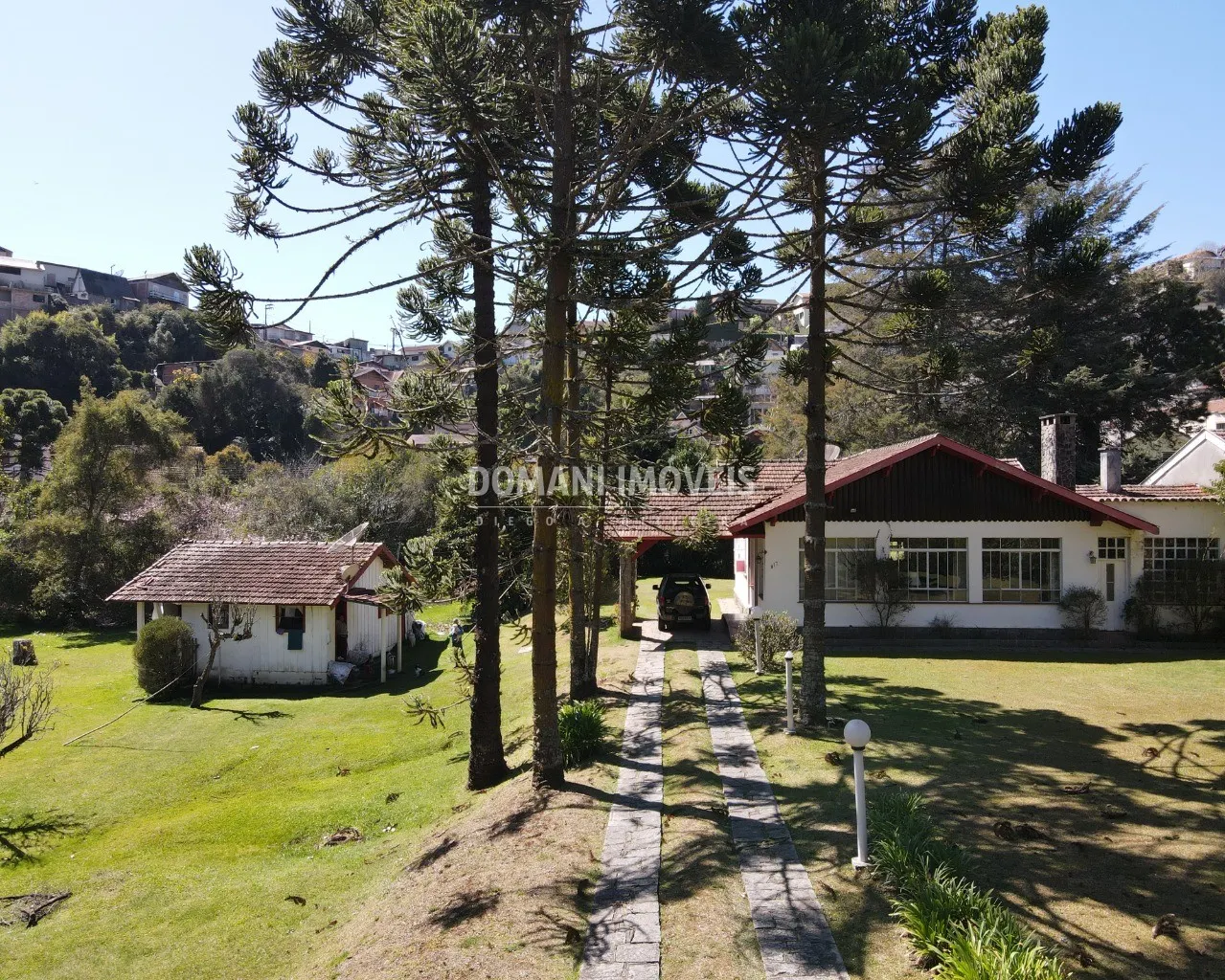Casa à venda de 3.550 m² em Campos do Jordão, SP, Brasil