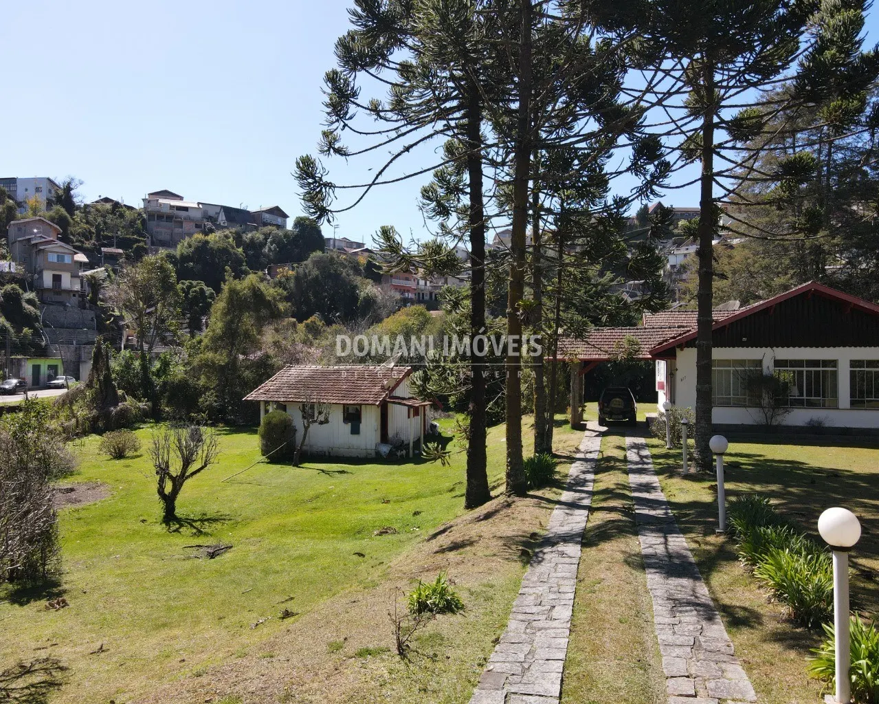 Casa à venda de 3.550 m² em Campos do Jordão, SP, Brasil