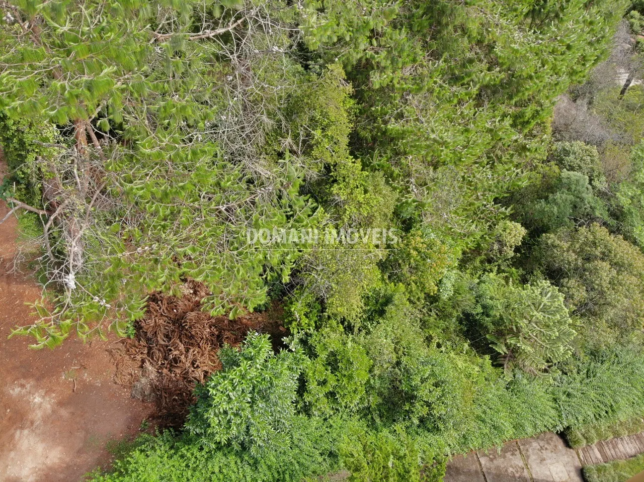 Terreno à venda de 1.760 m² em Campos do Jordão, SP, Brasil