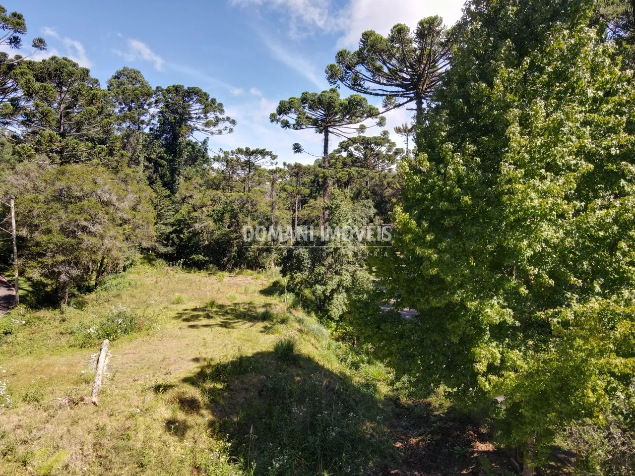 Terreno à venda de 2.865 m² em Campos do Jordão, SP, Brasil