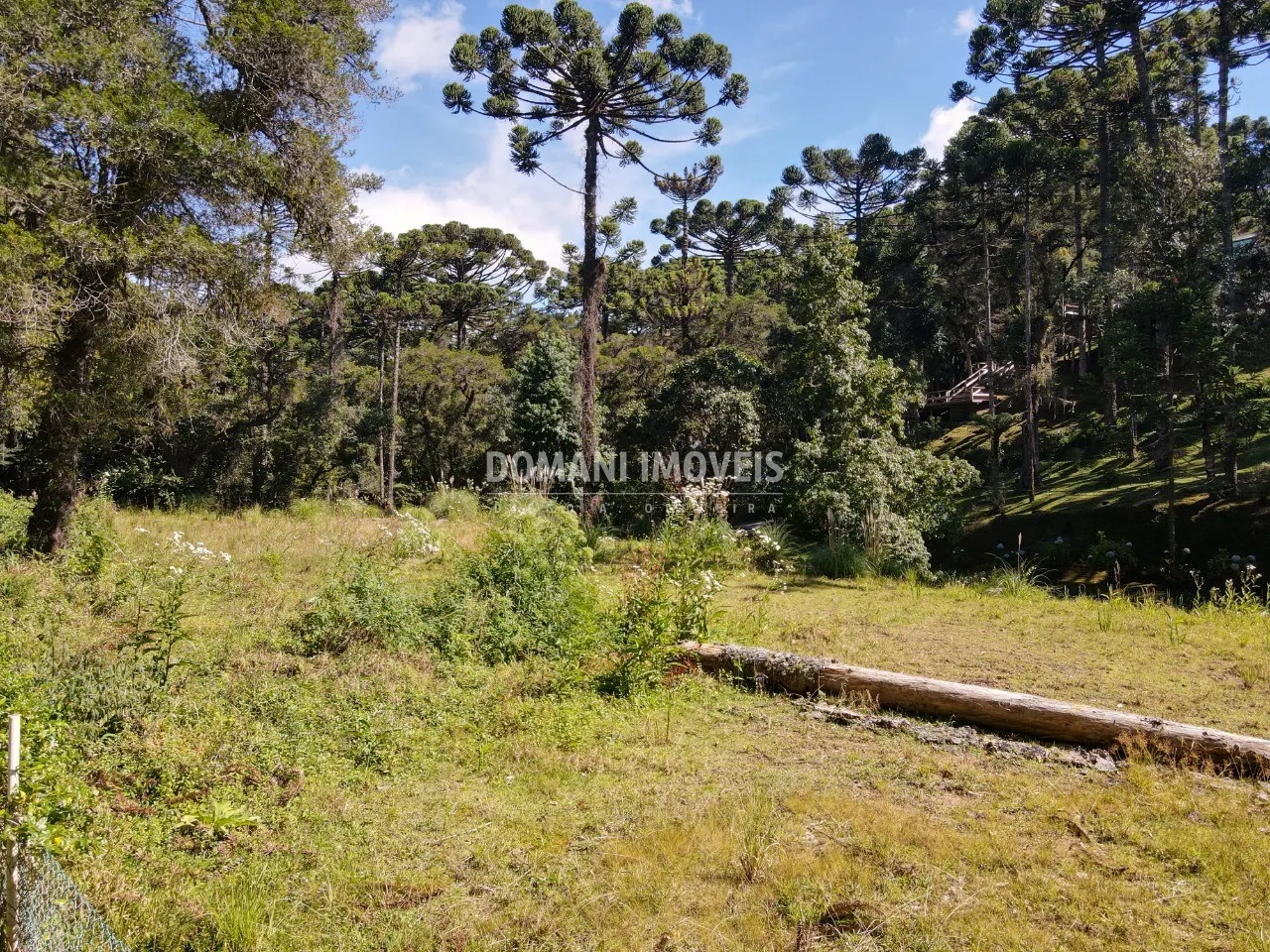 Terreno à venda de 2.865 m² em Campos do Jordão, SP, Brasil