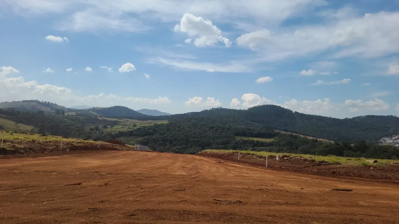 Terreno à venda de 360 m² em Atibaia, SP, Brasil