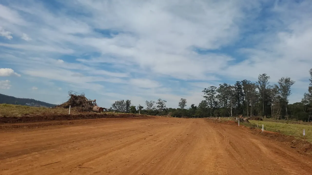 Terreno à venda de 360 m² em Atibaia, SP, Brasil
