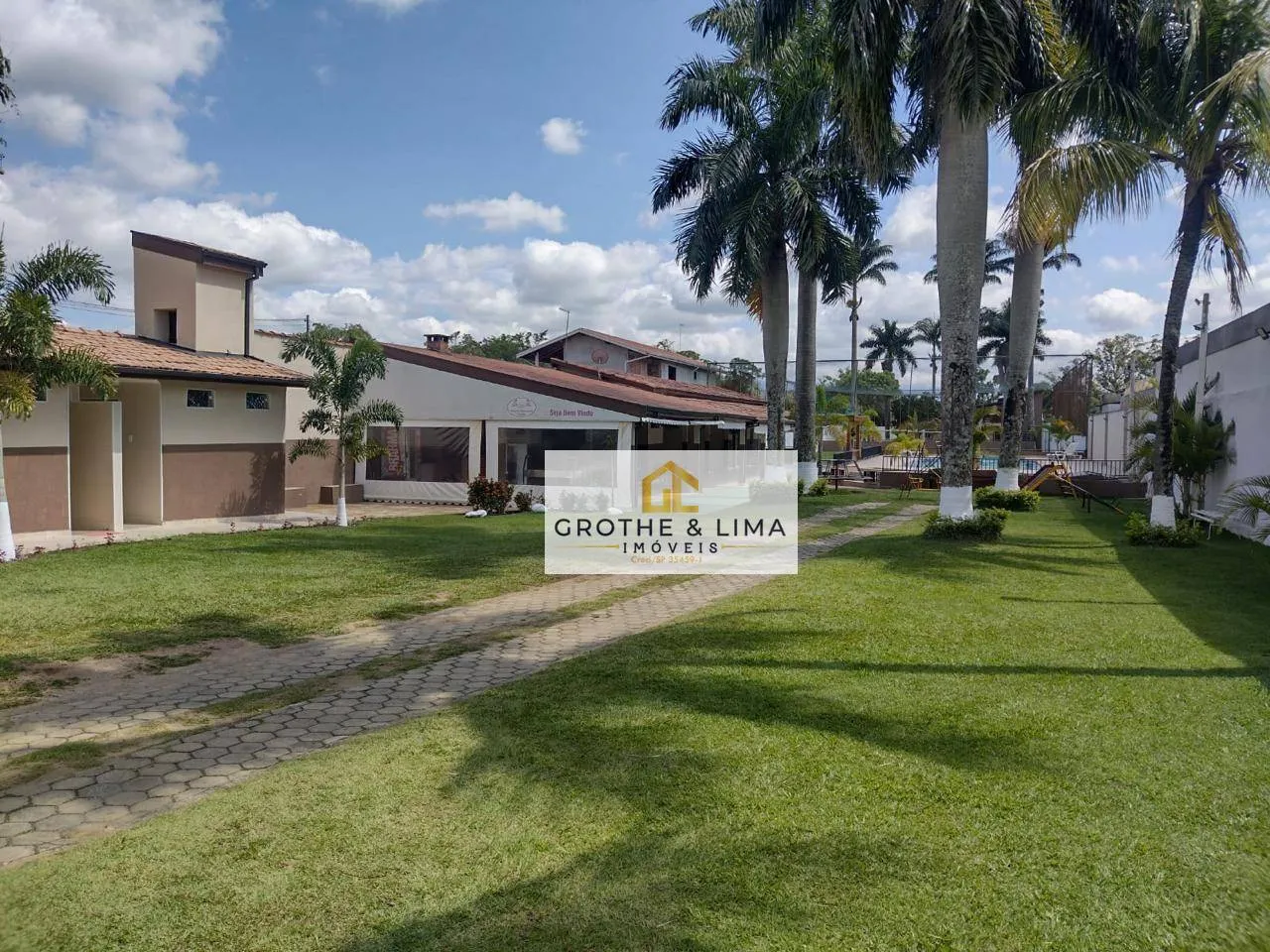 Country home for sale of 2,700 m² in Tremembé, SP, Brazil