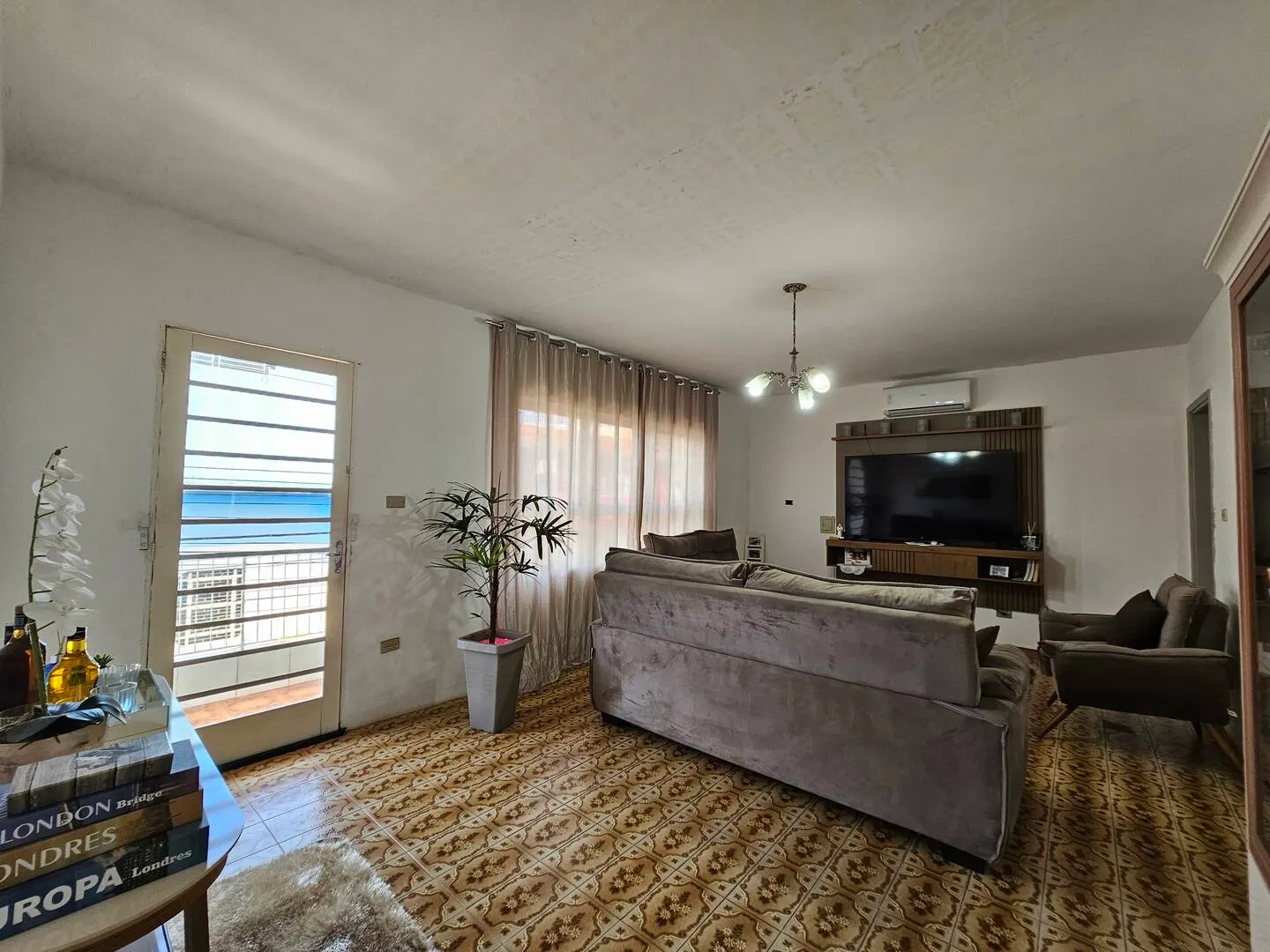 Casa à venda de 355 m² em Piraju, SP, Brasil