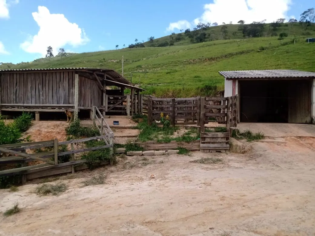 Sítio à venda de 5 ha em Paraibuna, SP, Brasil